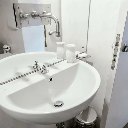 Sailer Loft - The House Of Travelers *