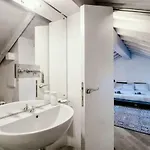 Sailer Loft - The House Of Travelers * コモ